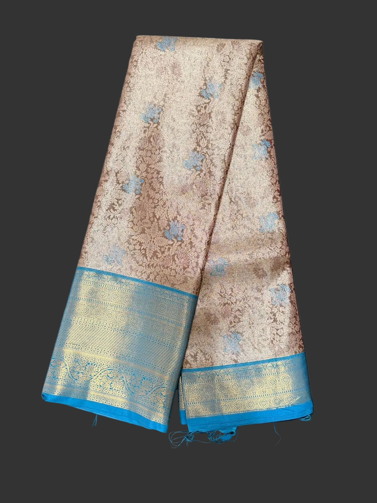 Cream beige Kanchipuram silk saree with floral paisley damask pattern, body detail view